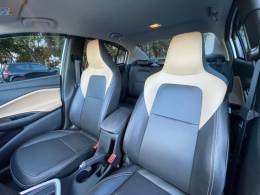 CHEVROLET - ONIX - 2024/2024 - Branca - R$ 97.900,00