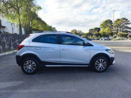 CHEVROLET - ONIX - 2017/2017 - Prata - R$ 66.900,00
