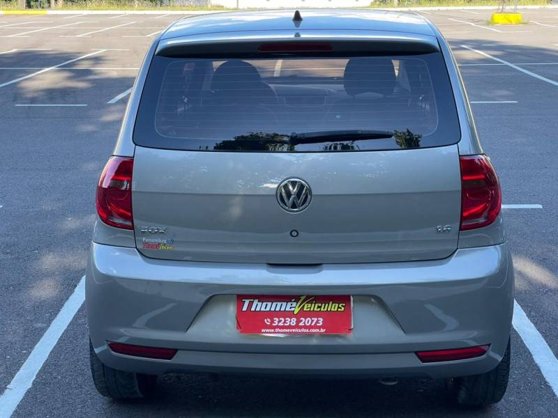 VOLKSWAGEN - FOX - 2014/2014 - Prata - R$ 44.900,00