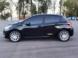 PEUGEOT - 208 - 2015/2016 - Preta - R$ 47.900,00