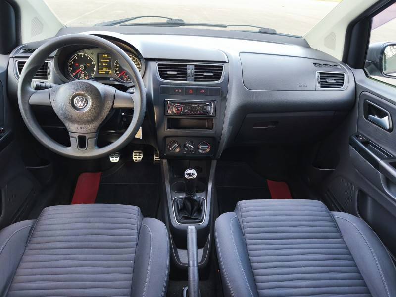 VOLKSWAGEN - CROSSFOX - 2012/2012 - Prata - R$ 43.900,00