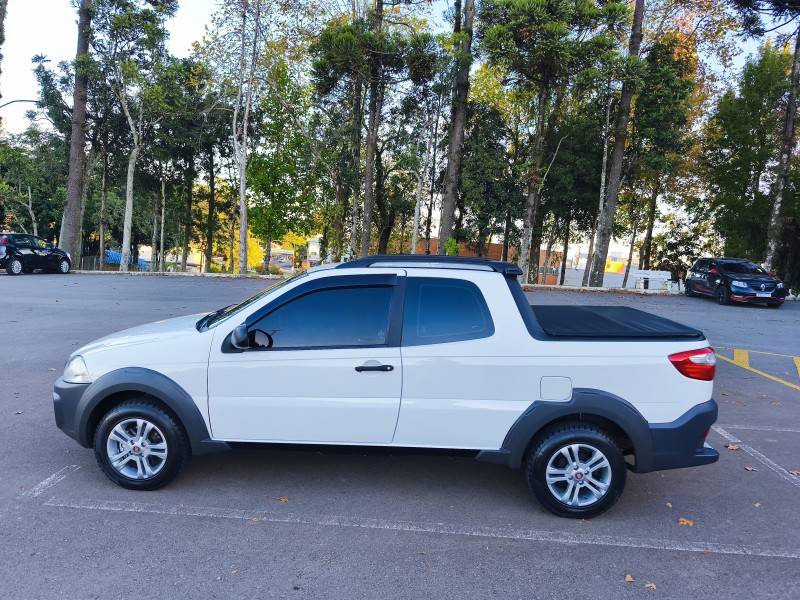 FIAT - STRADA - 2015/2015 - Branca - R$ 64.900,00