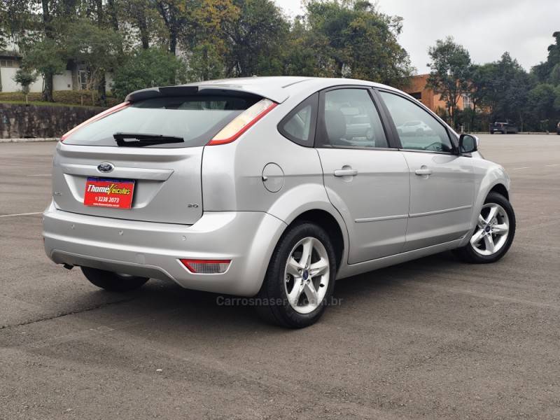 FORD - FOCUS - 2013/2013 - Prata - R$ 43.900,00