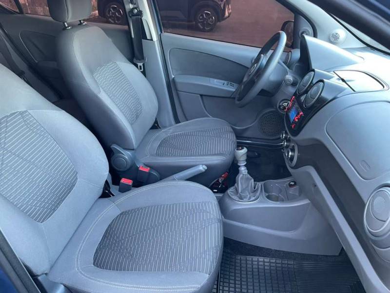 FIAT - PALIO - 2015/2015 - Cinza - R$ 39.900,00