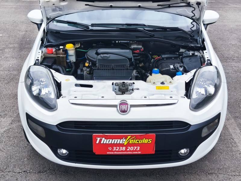 FIAT - PUNTO - 2014/2014 - Branca - R$ 39.900,00