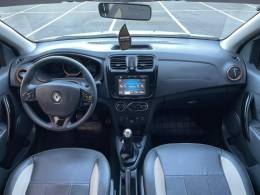 RENAULT - SANDERO - 2015/2015 - Branca - R$ 49.900,00