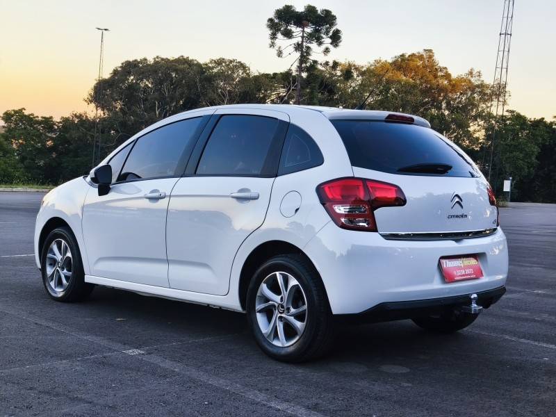 CITROËN - C3 - 2015/2015 - Branca - R$ 41.900,00