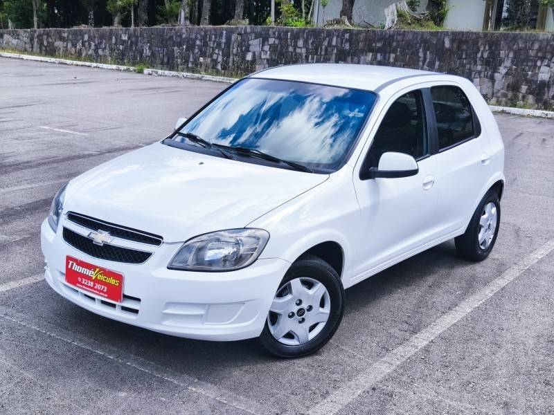 CHEVROLET - CELTA - 2014/2014 - Branca - R$ 35.900,00