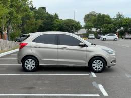 FORD - KA - 2015/2015 - Dourada - R$ 37.900,00