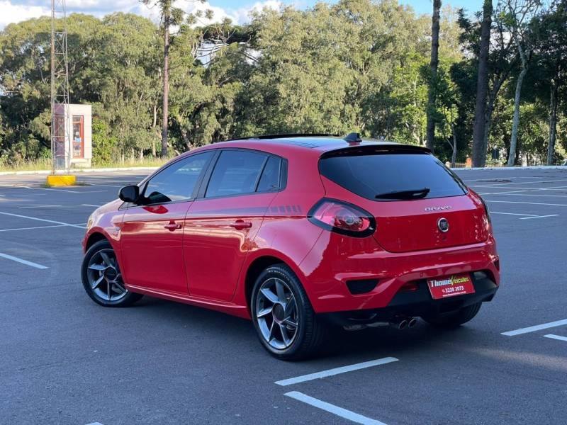 FIAT - BRAVO - 2016/2016 - Vermelha - R$ 58.900,00