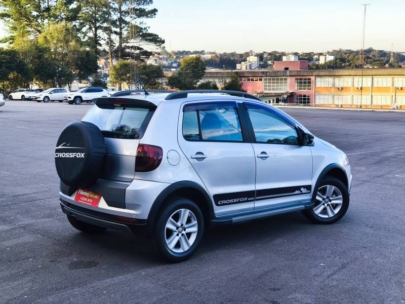 VOLKSWAGEN - CROSSFOX - 2012/2012 - Prata - R$ 43.900,00
