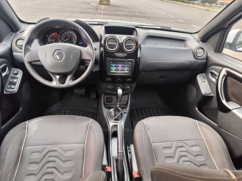 RENAULT - DUSTER - 2017/2017 - Branca - R$ 68.900,00