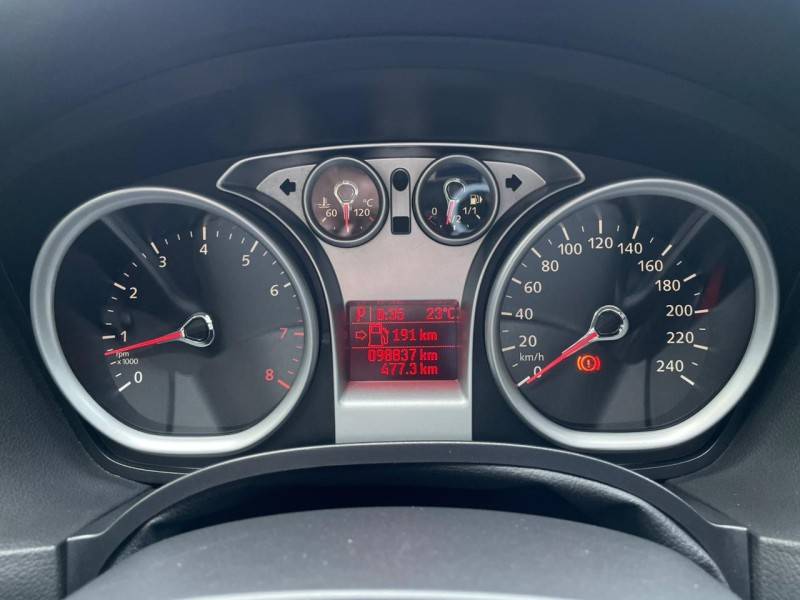 FORD - FOCUS - 2013/2013 - Cinza - R$ 42.900,00