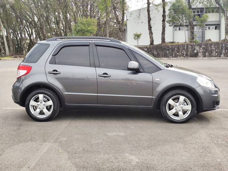 SUZUKI - SX4 - 2010/2010 - Cinza - R$ 39.900,00