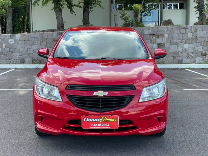 CHEVROLET - ONIX - 2015/2015 - Vermelha - R$ 45.900,00