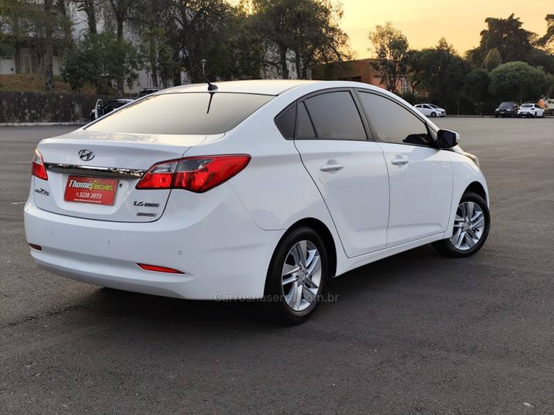 HYUNDAI - HB20S - 2014/2014 - Branca - R$ 53.900,00