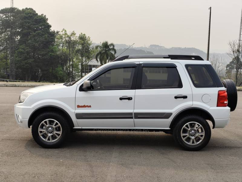 FORD - ECOSPORT - 2011/2011 - Branca - R$ 43.900,00