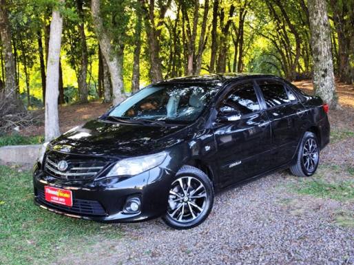TOYOTA - COROLLA - 2013/2013 - Preta - R$ 67.900,00