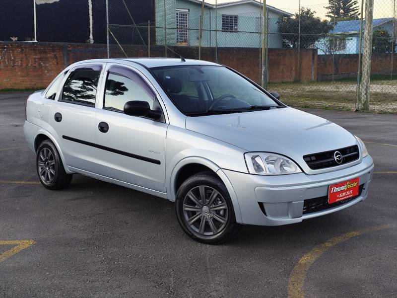 CHEVROLET - CORSA - 2009/2009 - Prata - R$ 29.900,00