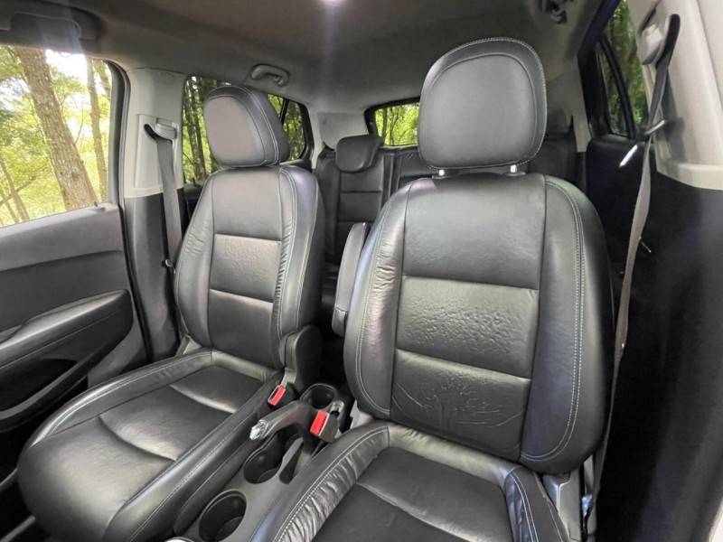 CHEVROLET - TRACKER - 2014/2014 - Branca - R$ 65.900,00