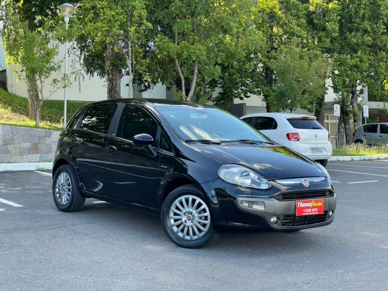 FIAT - PUNTO - 2014/2014 - Preta - R$ 39.900,00
