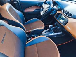 CHEVROLET - ONIX - 2017/2017 - Prata - R$ 64.900,00