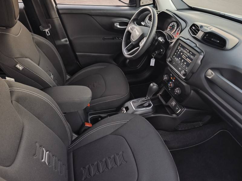JEEP - RENEGADE - 2023/2023 - Branca - R$ 99.900,00