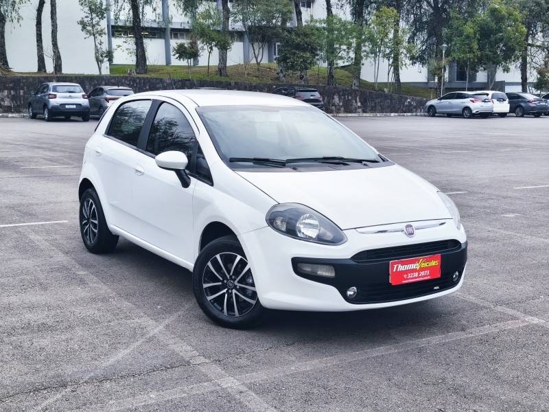 FIAT - PUNTO - 2014/2014 - Branca - R$ 39.900,00