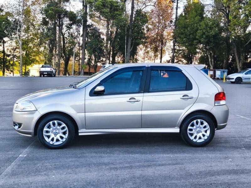 FIAT - PALIO - 2008/2008 - Dourada - R$ 29.900,00