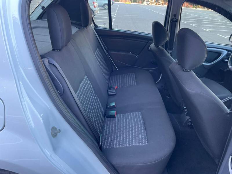 RENAULT - SANDERO - 2014/2014 - Branca - R$ 35.900,00