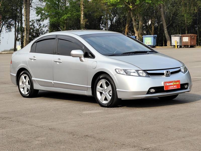 HONDA - CIVIC - 2008/2008 - Prata - R$ 45.900,00