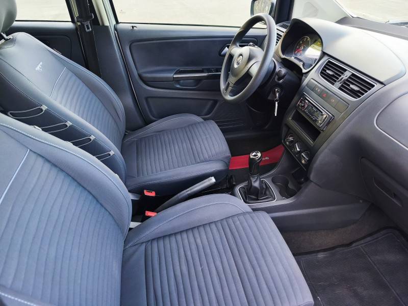 VOLKSWAGEN - CROSSFOX - 2012/2012 - Prata - R$ 43.900,00