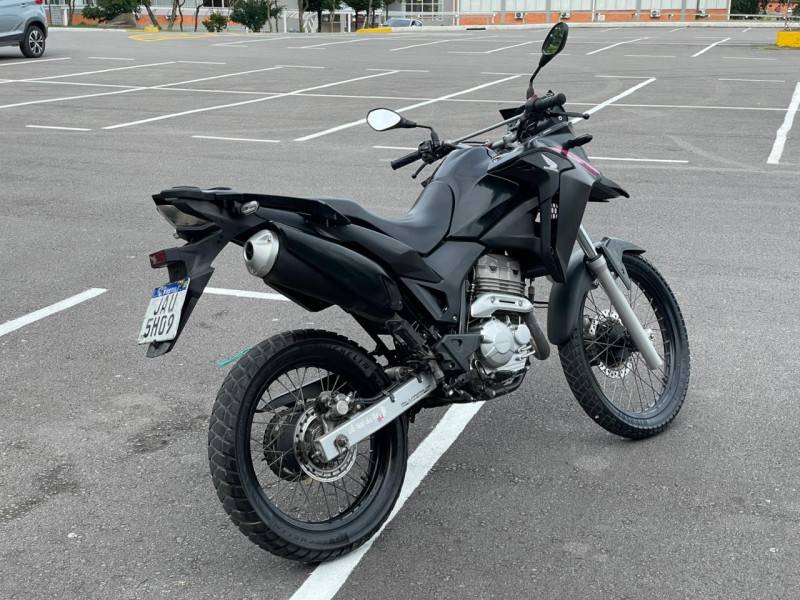 HONDA - XRE 300 - 2021/2021 - Preta - R$ 29.900,00