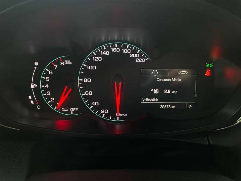 CHEVROLET - TRACKER - 2018/2018 - Prata - R$ 94.900,00