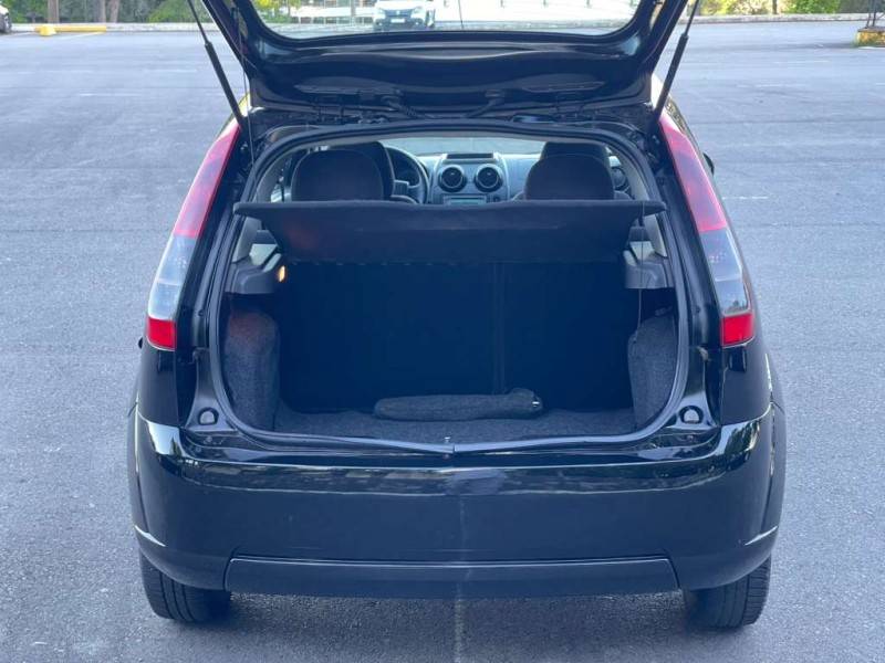 FORD - FIESTA - 2014/2014 - Preta - R$ 33.900,00