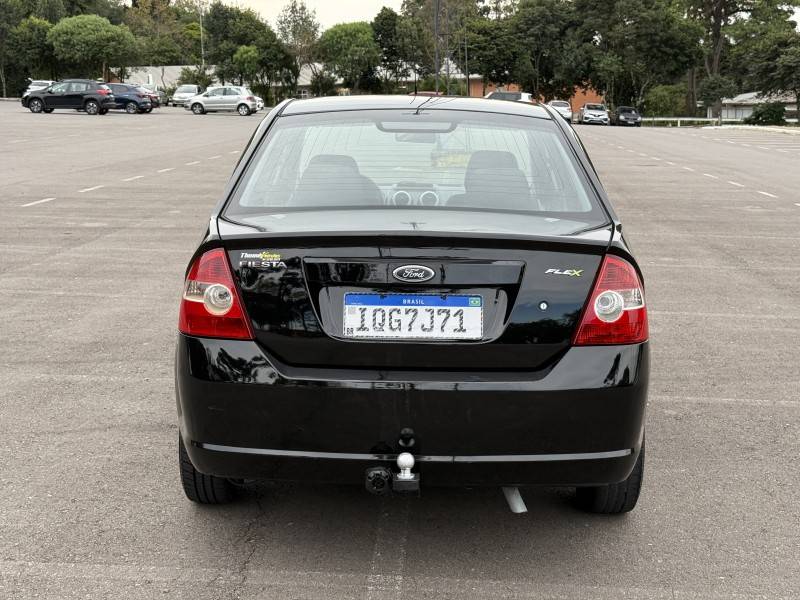 FORD - FIESTA - 2010/2010 - Preta - R$ 26.900,00