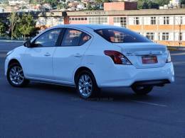 NISSAN - VERSA - 2020/2020 - Branca - R$ 69.900,00