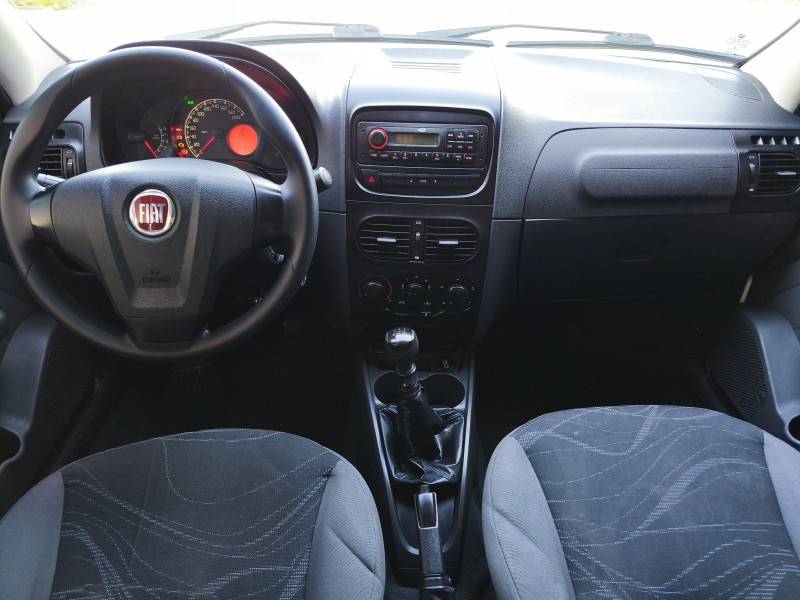 FIAT - STRADA - 2015/2015 - Branca - R$ 64.900,00