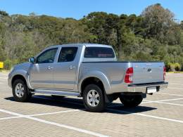 TOYOTA - HILUX - 2015/2015 - Prata - R$ 115.900,00