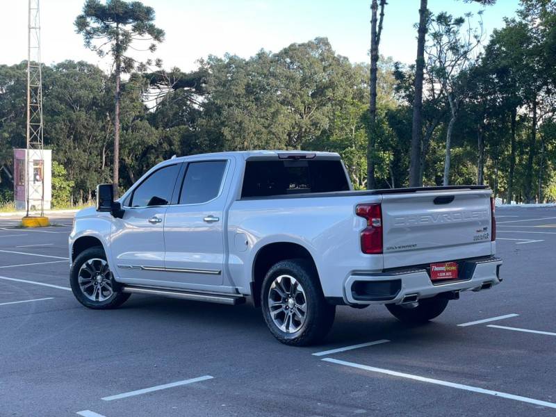 CHEVROLET - SILVERADO - 2024/2024 - Branca - R$ 425.900,00