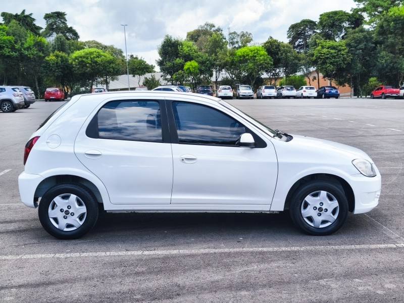 CHEVROLET - CELTA - 2014/2014 - Branca - R$ 35.900,00