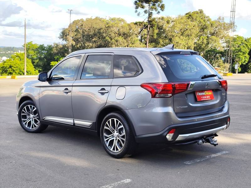 MITSUBISHI - OUTLANDER - 2018/2018 - Cinza - R$ 112.900,00