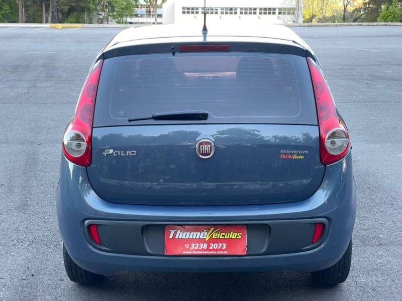 FIAT - PALIO - 2015/2015 - Cinza - R$ 39.900,00