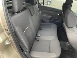 RENAULT - SANDERO - 2022/2022 - Dourada - R$ 66.900,00