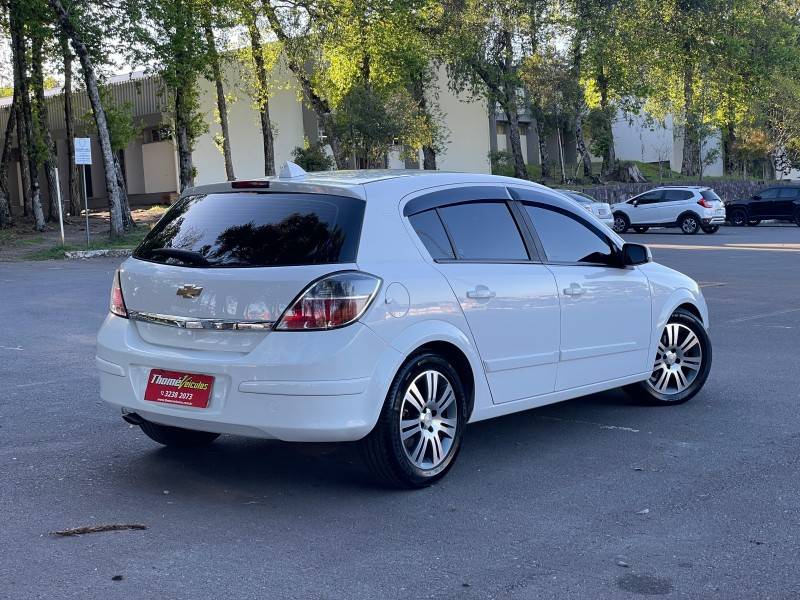 CHEVROLET - VECTRA - 2010/2010 - Branca - R$ 43.900,00
