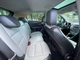 CHEVROLET - TRACKER - 2015/2015 - Preta - R$ 68.900,00