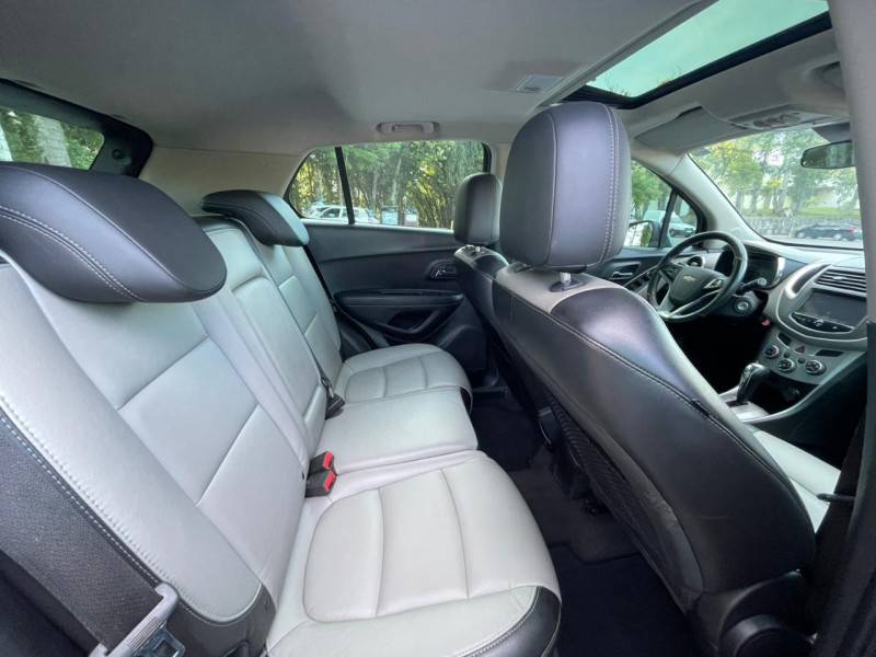 CHEVROLET - TRACKER - 2015/2015 - Preta - R$ 68.900,00