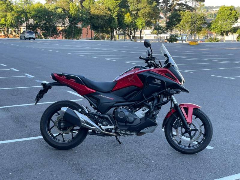 HONDA - NC 750X - 2020/2020 - Vermelha - R$ 44.900,00