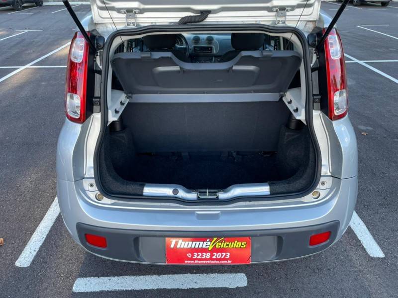 FIAT - UNO - 2014/2014 - Prata - R$ 31.900,00