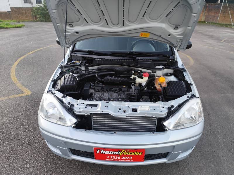 CHEVROLET - CORSA - 2009/2009 - Prata - R$ 29.900,00
